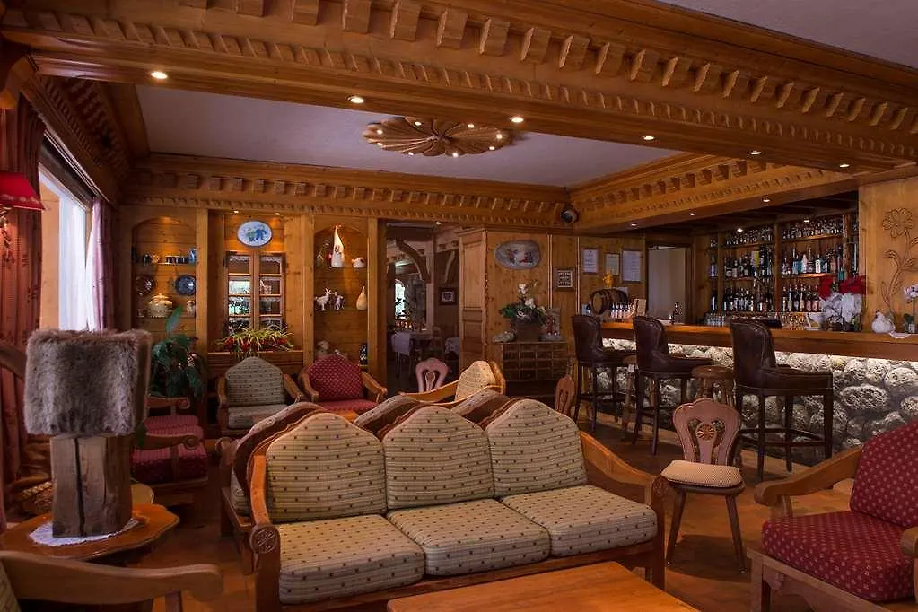 酒店 Chalet-Hotel Neige Et Roc, The Originals Relais 萨莫安斯